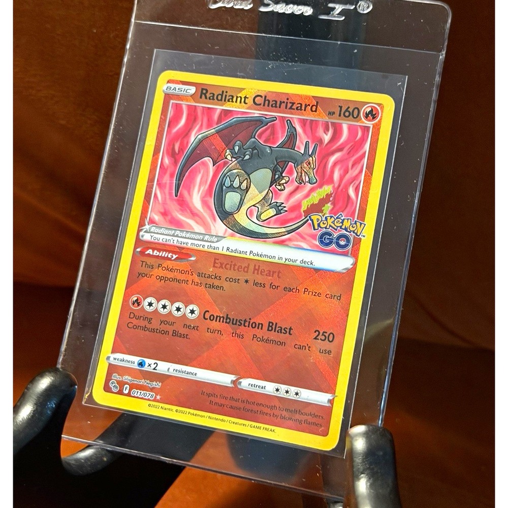 Pokémon TCG Radiant Charizard Pokémon GO 011/078 Holo Radiant Rare NM/M SwSh